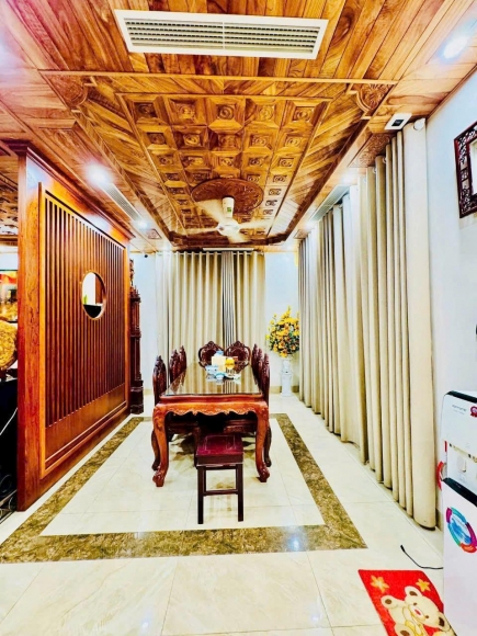 BÁN TRẢ NỢ, Nhà riêng Tân Mai, 110m, MT 8m, giá 7.5 tỷ, ôtô vào nhà, LH0886962299