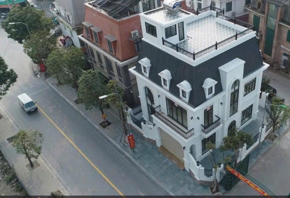 Bán biệt thự LK Luois City Hoàng Mai - Đường đôi, vỉa hè, thang máy, 100m2, nhỉnh 26 tỷ